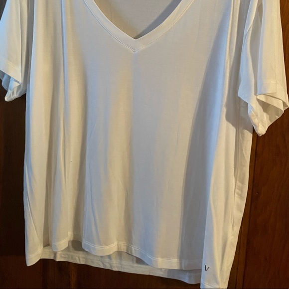 SOLD VS Tee - Picture 3 of 3